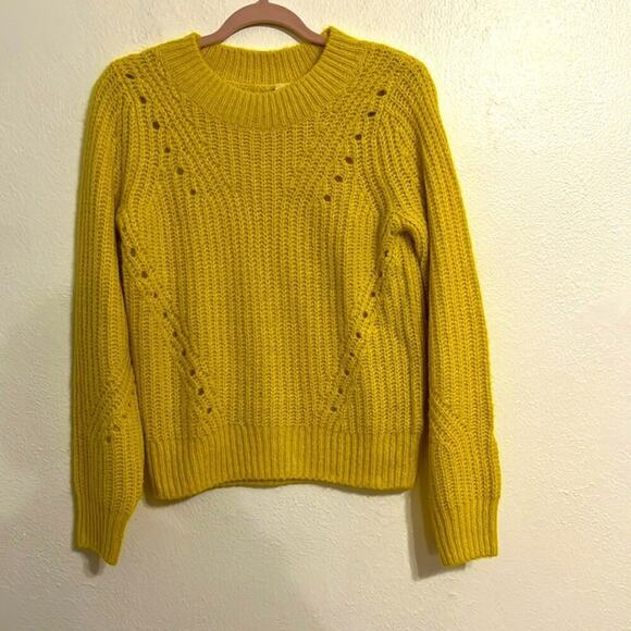GAP Size XS L/S Wool Alpaca Blend Neon Yellow Crew Neck Knit Sweater - Picture 1 of 7